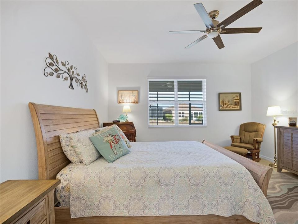 For Sale: $216,612 (2 beds, 2 baths, 1226 Square Feet)