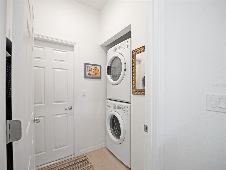 For Sale: $216,612 (2 beds, 2 baths, 1226 Square Feet)