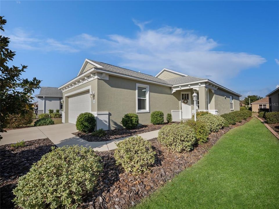 For Sale: $216,612 (2 beds, 2 baths, 1226 Square Feet)