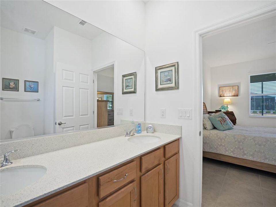 For Sale: $216,612 (2 beds, 2 baths, 1226 Square Feet)