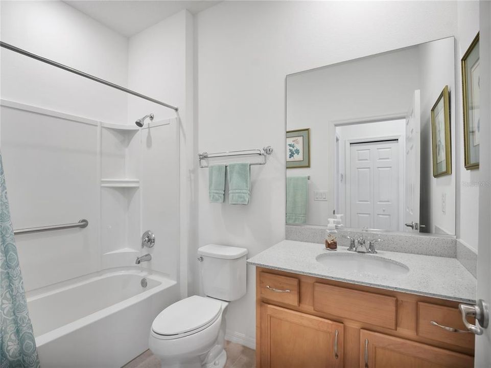 For Sale: $216,612 (2 beds, 2 baths, 1226 Square Feet)