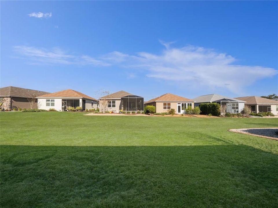 For Sale: $216,612 (2 beds, 2 baths, 1226 Square Feet)