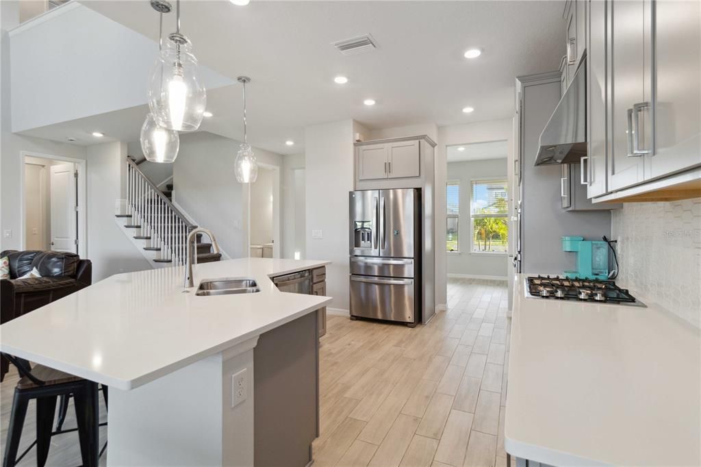 For Sale: $695,000 (4 beds, 3 baths, 2624 Square Feet)