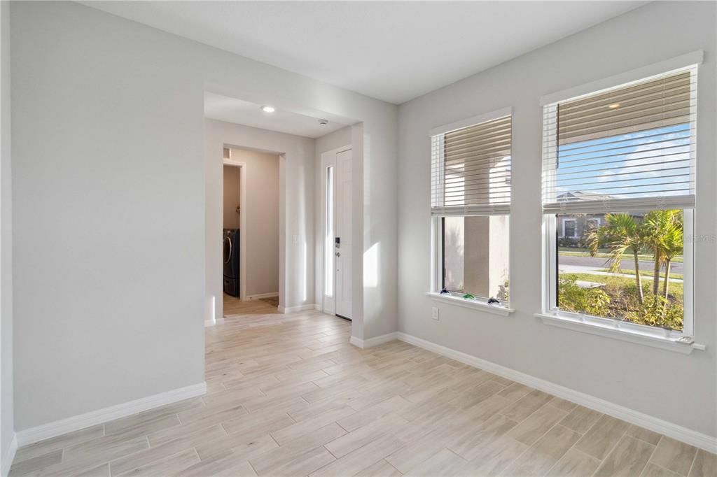 For Sale: $695,000 (4 beds, 3 baths, 2624 Square Feet)