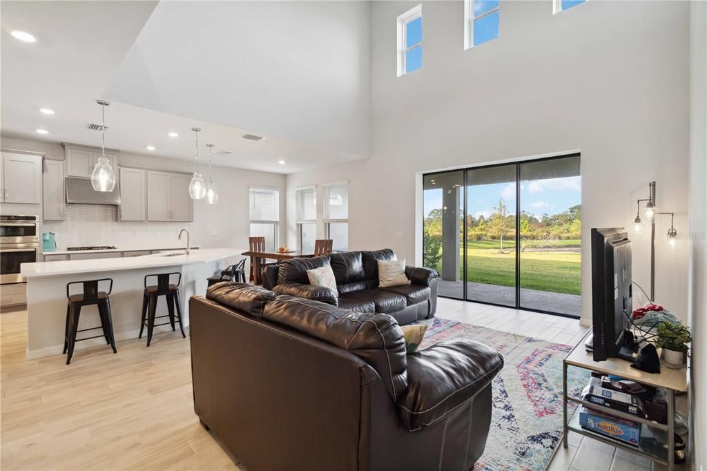 For Sale: $695,000 (4 beds, 3 baths, 2624 Square Feet)