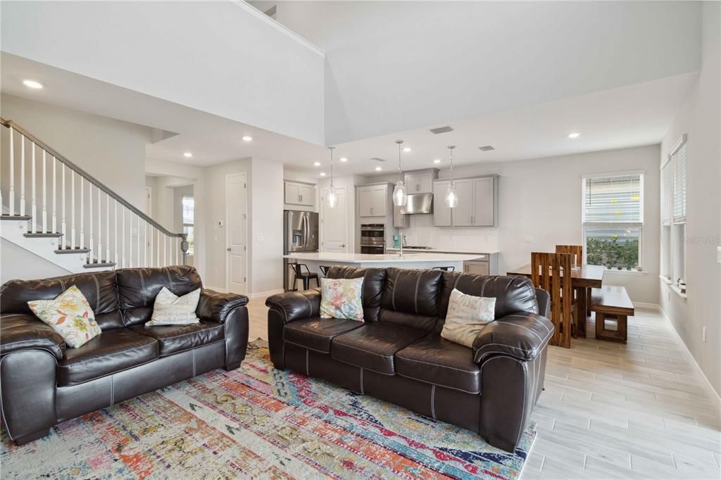 For Sale: $695,000 (4 beds, 3 baths, 2624 Square Feet)