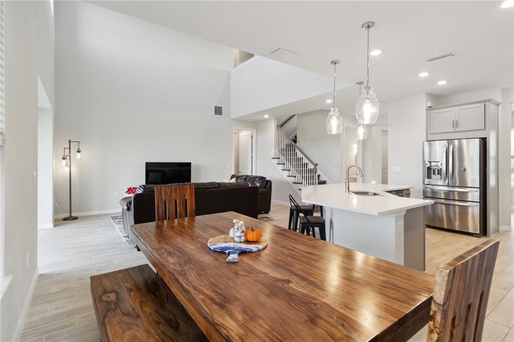 For Sale: $695,000 (4 beds, 3 baths, 2624 Square Feet)