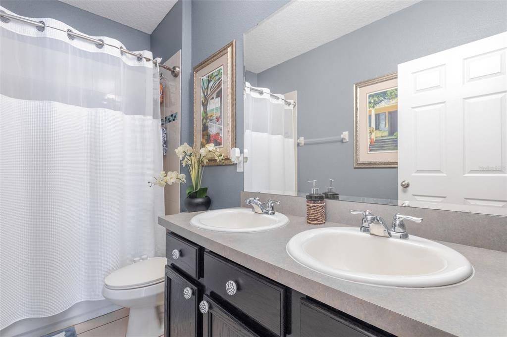 For Sale: $420,000 (4 beds, 2 baths, 1820 Square Feet)