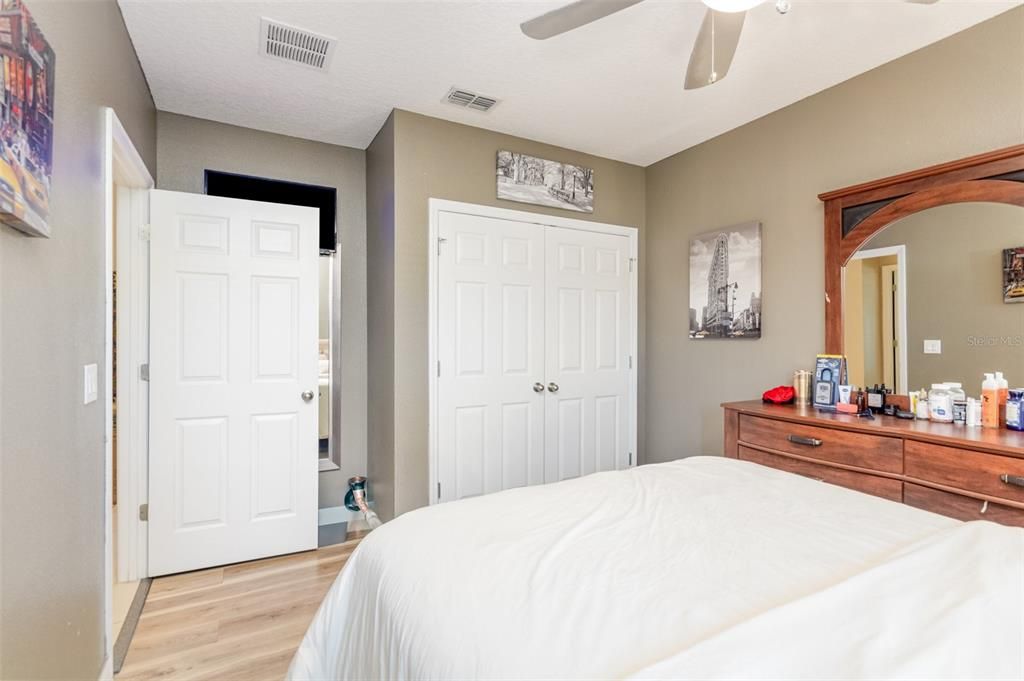 For Sale: $420,000 (4 beds, 2 baths, 1820 Square Feet)