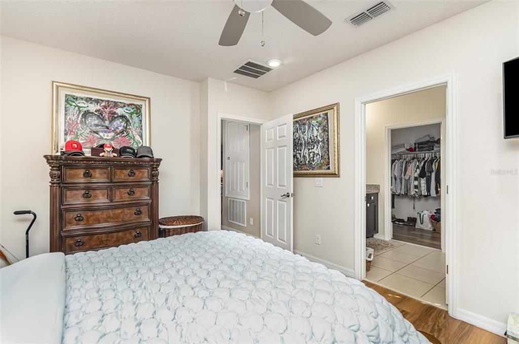 For Sale: $420,000 (4 beds, 2 baths, 1820 Square Feet)