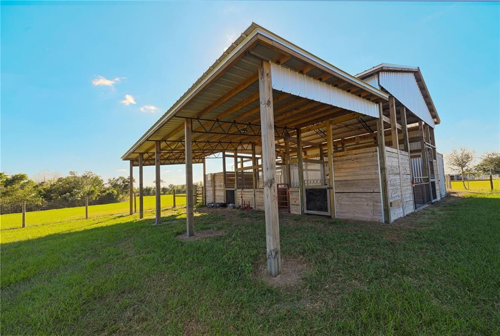 For Rent: $3,300 (3 beds, 2 baths, 960 Square Feet)