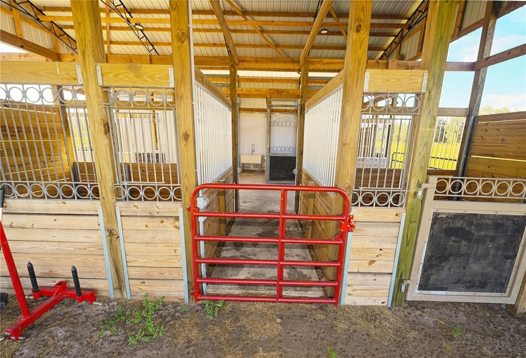 For Rent: $3,300 (3 beds, 2 baths, 960 Square Feet)