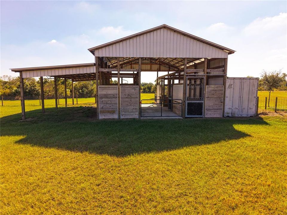 For Rent: $3,300 (3 beds, 2 baths, 960 Square Feet)