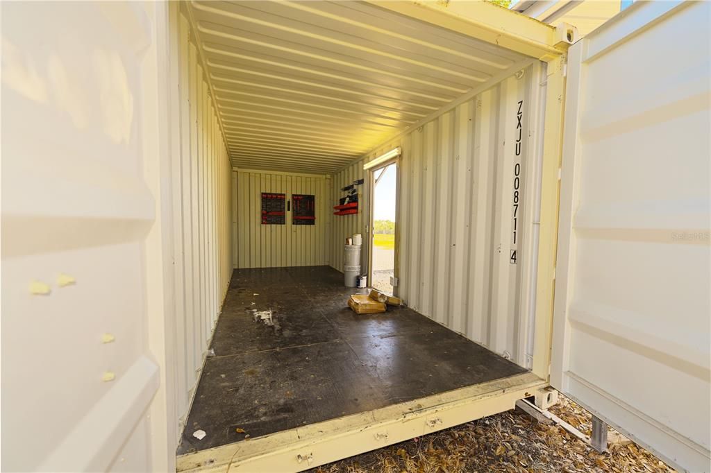 For Rent: $3,300 (3 beds, 2 baths, 960 Square Feet)