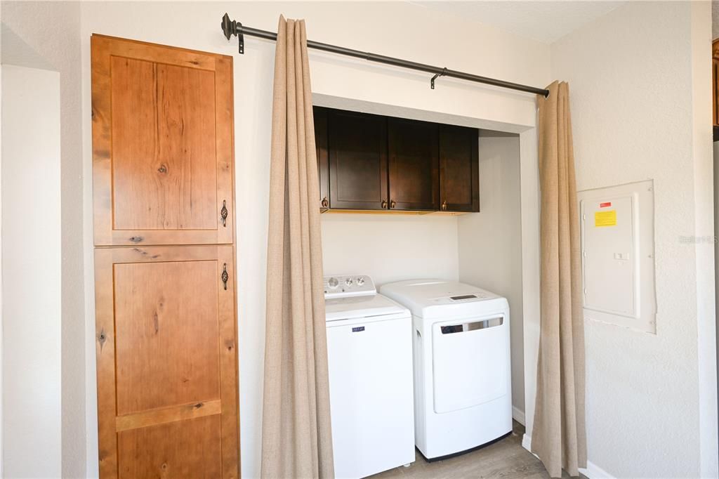For Rent: $3,300 (3 beds, 2 baths, 960 Square Feet)