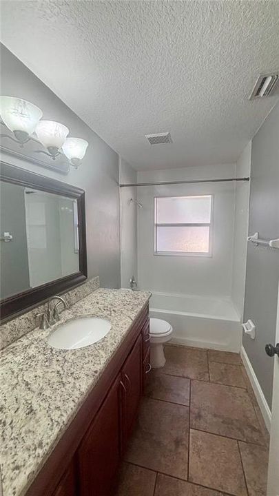 For Rent: $2,100 (3 beds, 2 baths, 1184 Square Feet)