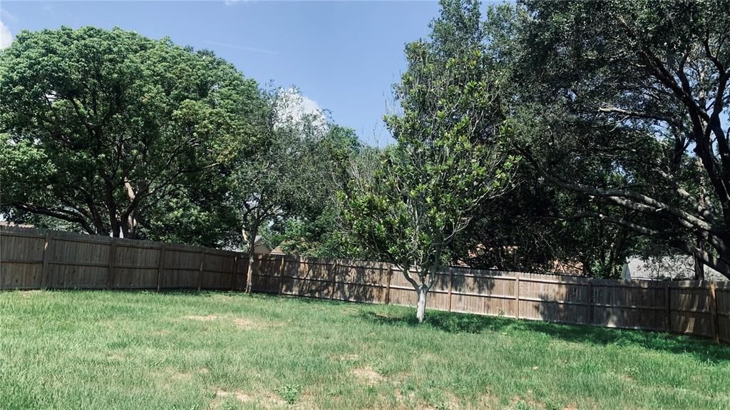 For Rent: $2,100 (3 beds, 2 baths, 1184 Square Feet)