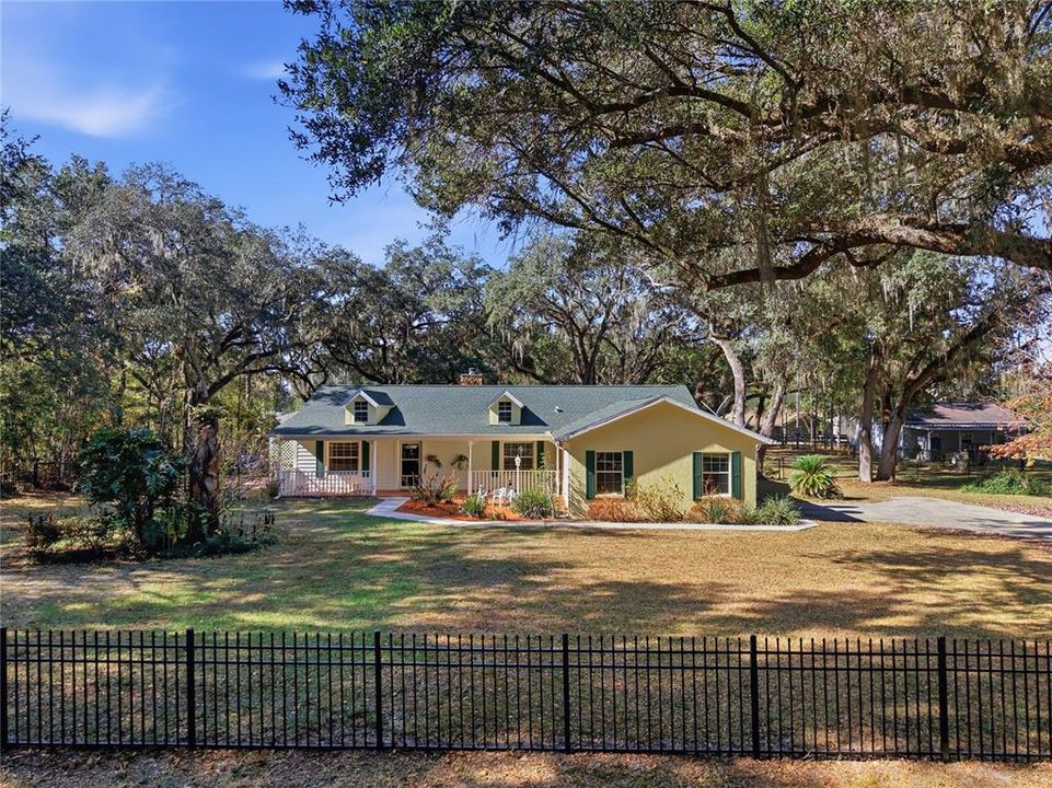 На продажу: $310,000 (3 спален, 2 ванн, 1710 Квадратных фут)