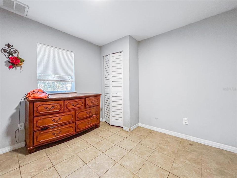 待售: $273,000 (3 贝兹, 2 浴室, 1341 平方英尺)