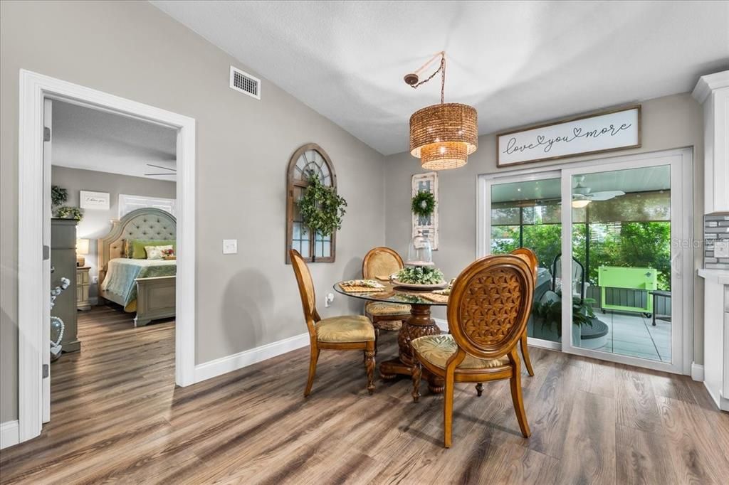 For Sale: $310,000 (3 beds, 2 baths, 1328 Square Feet)