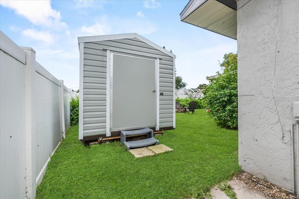 For Sale: $310,000 (3 beds, 2 baths, 1328 Square Feet)