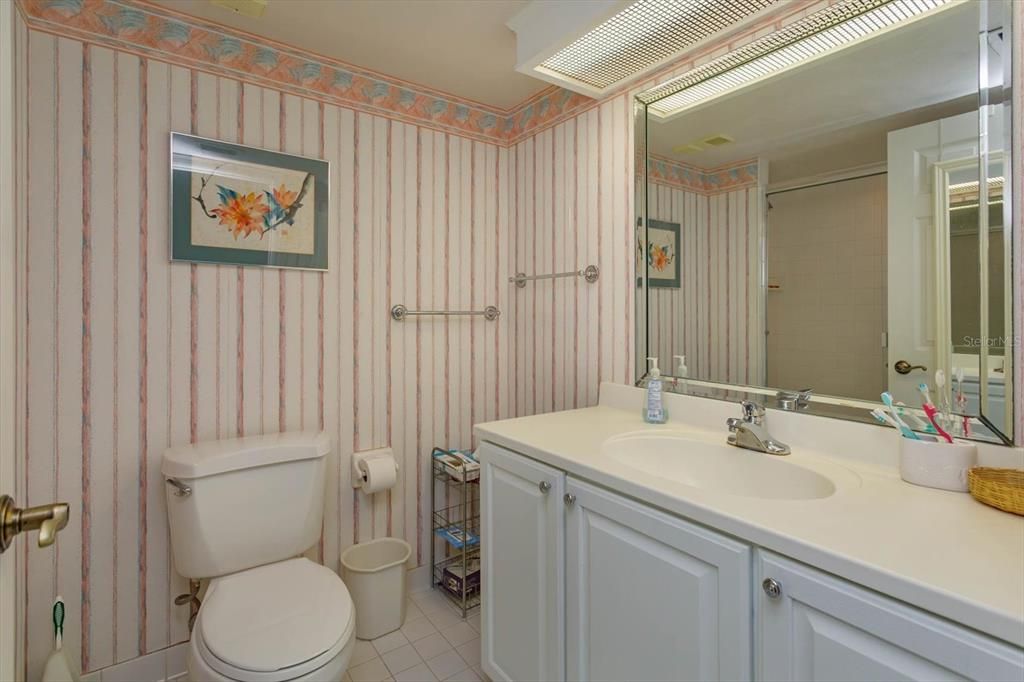 En Venta: $565,000 (3 camas, 3 baños, 2440 Pies cuadrados)