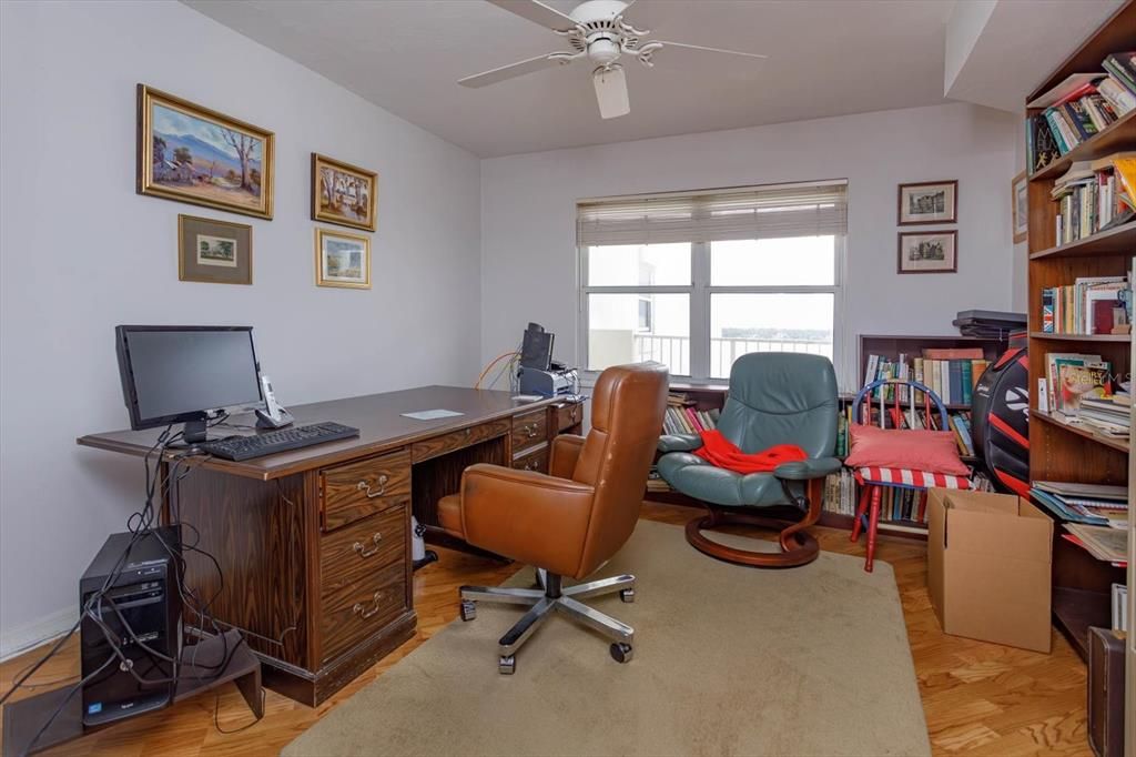 En Venta: $565,000 (3 camas, 3 baños, 2440 Pies cuadrados)