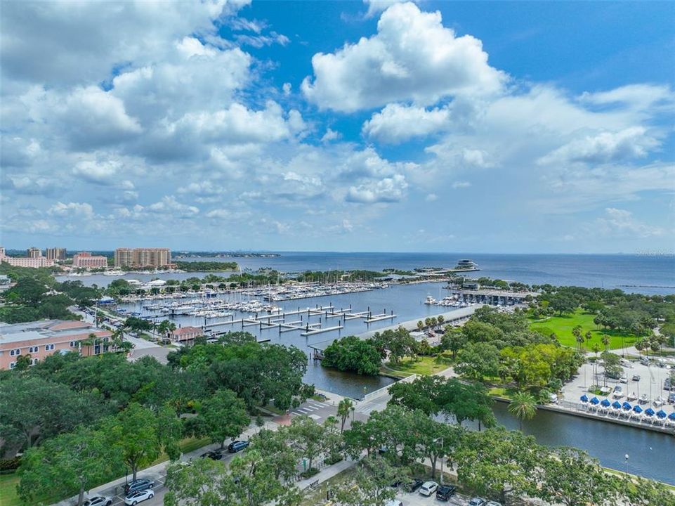 For Sale: $700,000 (3 beds, 2 baths, 2125 Square Feet)