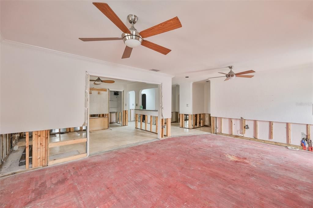 For Sale: $700,000 (3 beds, 2 baths, 2125 Square Feet)