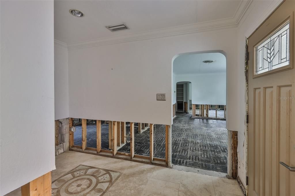 For Sale: $700,000 (3 beds, 2 baths, 2125 Square Feet)