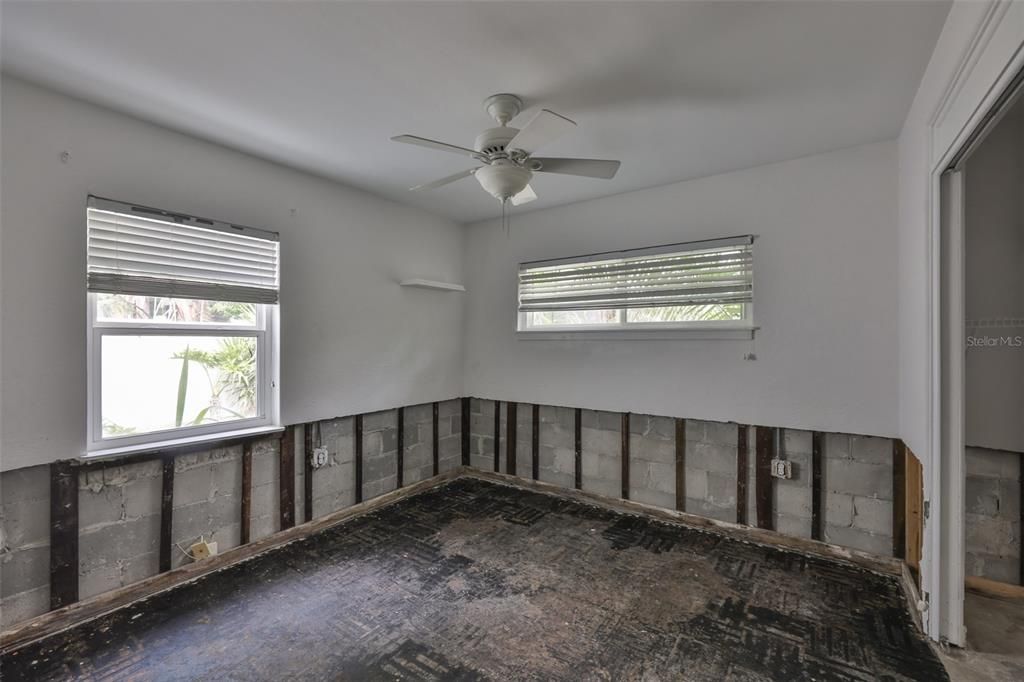 For Sale: $700,000 (3 beds, 2 baths, 2125 Square Feet)