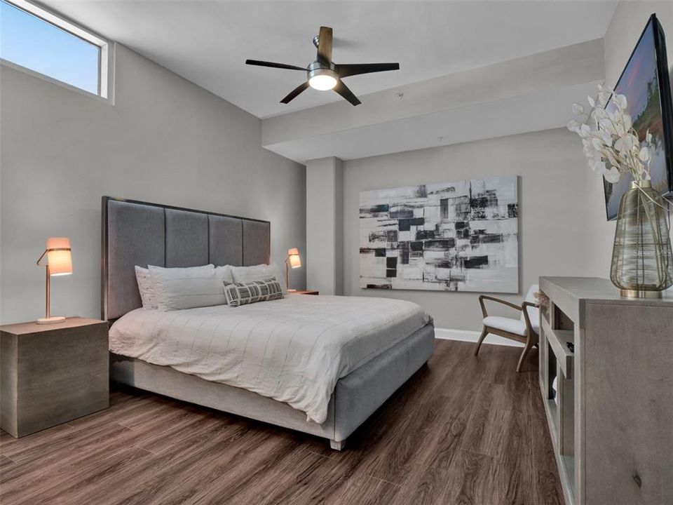 В аренду: $6,000 (2 спален, 2 ванн, 1644 Квадратных фут)