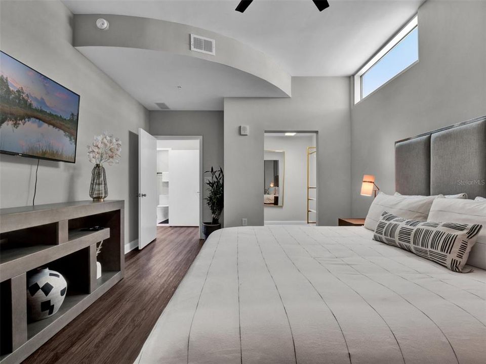 В аренду: $6,000 (2 спален, 2 ванн, 1644 Квадратных фут)