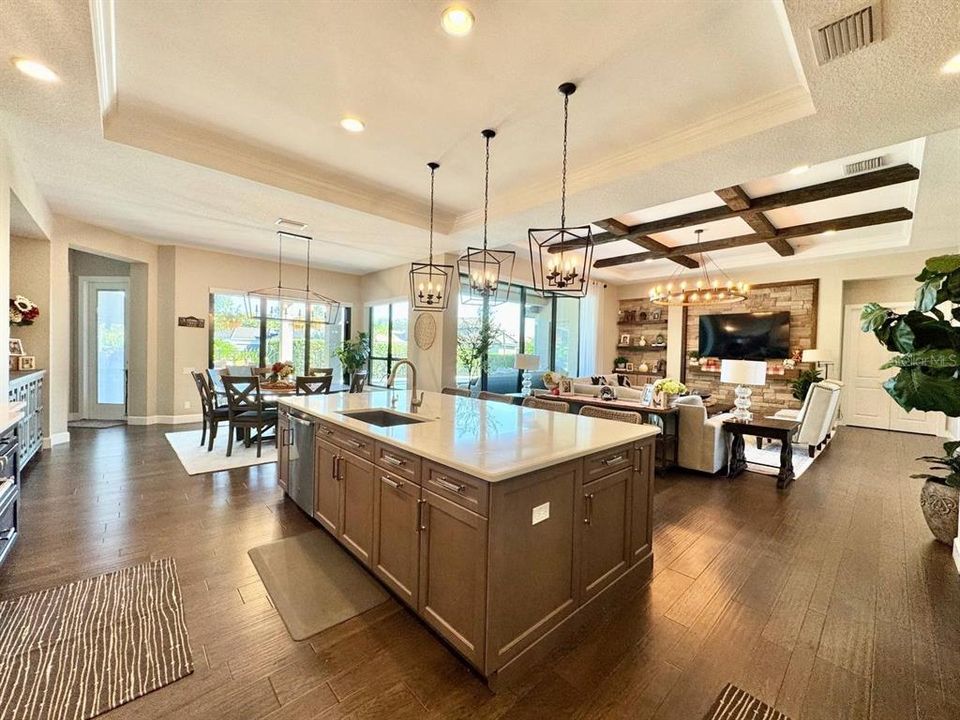 For Rent: $7,000 (4 beds, 3 baths, 3687 Square Feet)