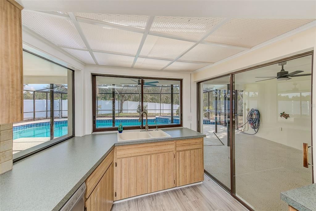 For Sale: $489,000 (3 beds, 2 baths, 2224 Square Feet)