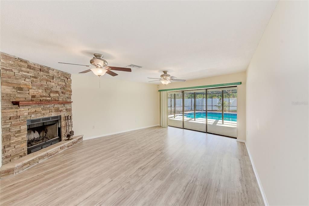 For Sale: $489,000 (3 beds, 2 baths, 2224 Square Feet)