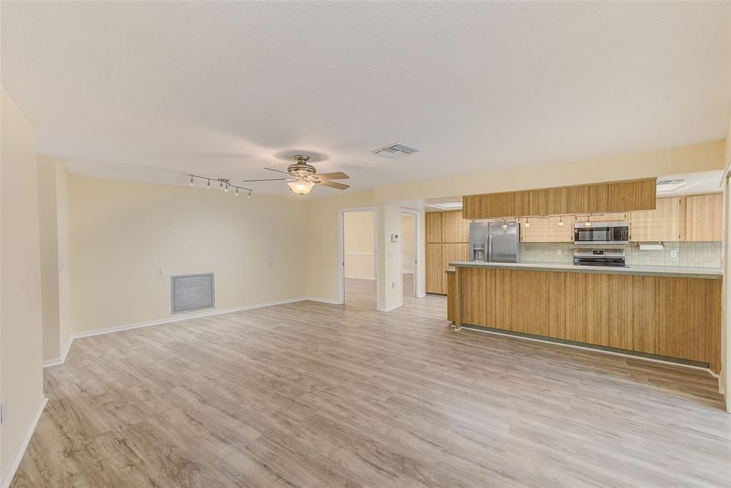 For Sale: $489,000 (3 beds, 2 baths, 2224 Square Feet)