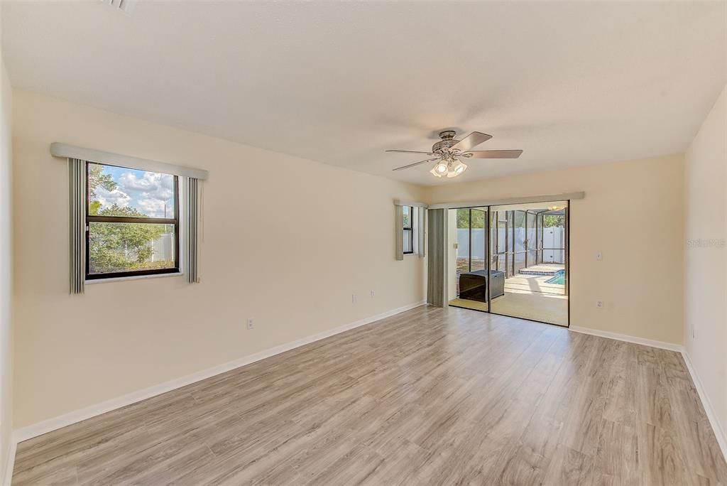 For Sale: $489,000 (3 beds, 2 baths, 2224 Square Feet)