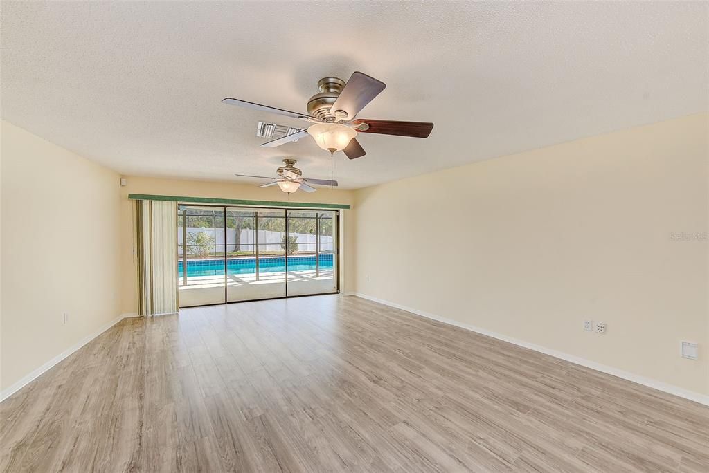 For Sale: $489,000 (3 beds, 2 baths, 2224 Square Feet)