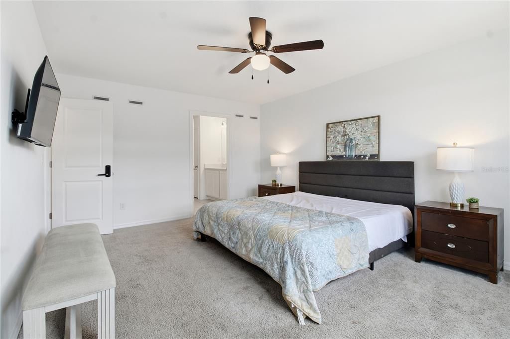 En Venta: $338,600 (3 camas, 2 baños, 1653 Pies cuadrados)