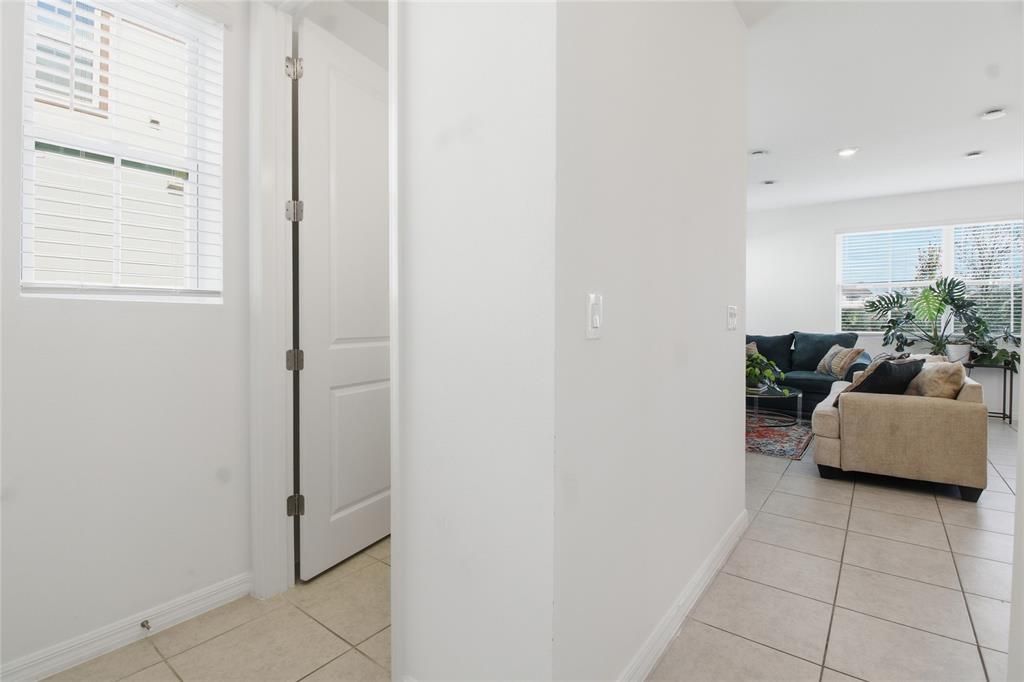 En Venta: $338,600 (3 camas, 2 baños, 1653 Pies cuadrados)