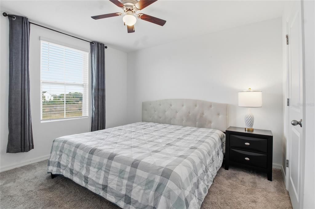 En Venta: $338,600 (3 camas, 2 baños, 1653 Pies cuadrados)