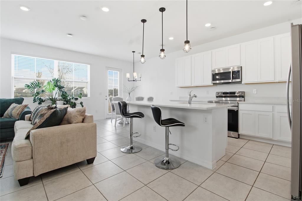 En Venta: $338,600 (3 camas, 2 baños, 1653 Pies cuadrados)