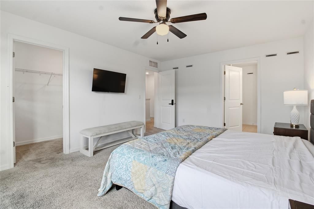 En Venta: $338,600 (3 camas, 2 baños, 1653 Pies cuadrados)