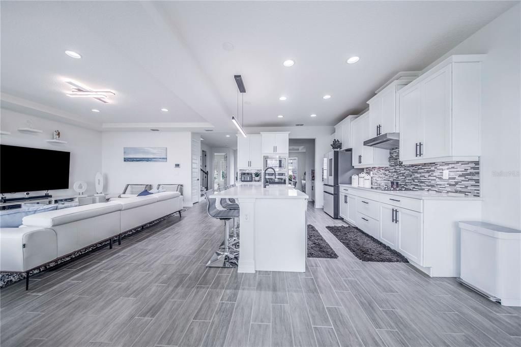 For Sale: $1,199,000 (5 beds, 5 baths, 3416 Square Feet)