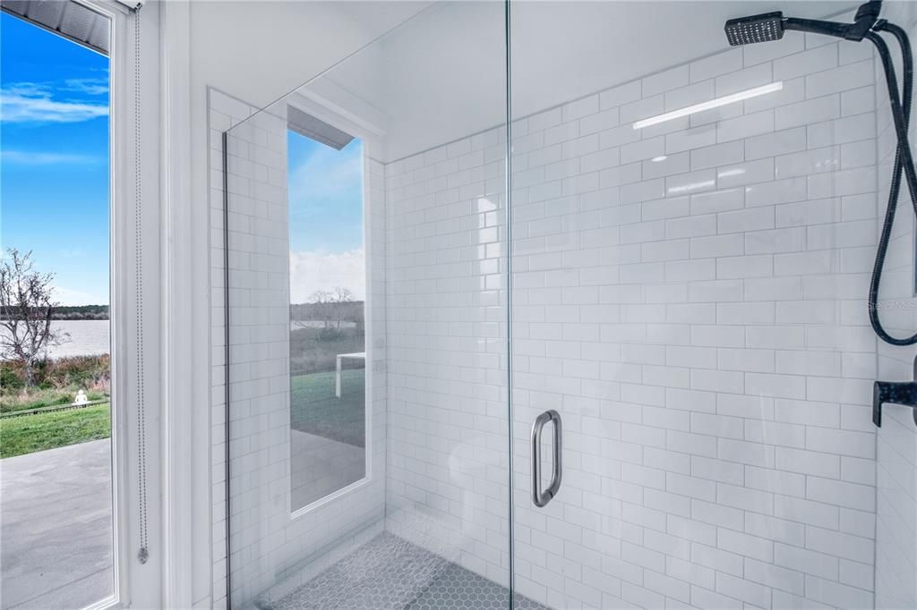 For Sale: $1,199,000 (5 beds, 5 baths, 3416 Square Feet)