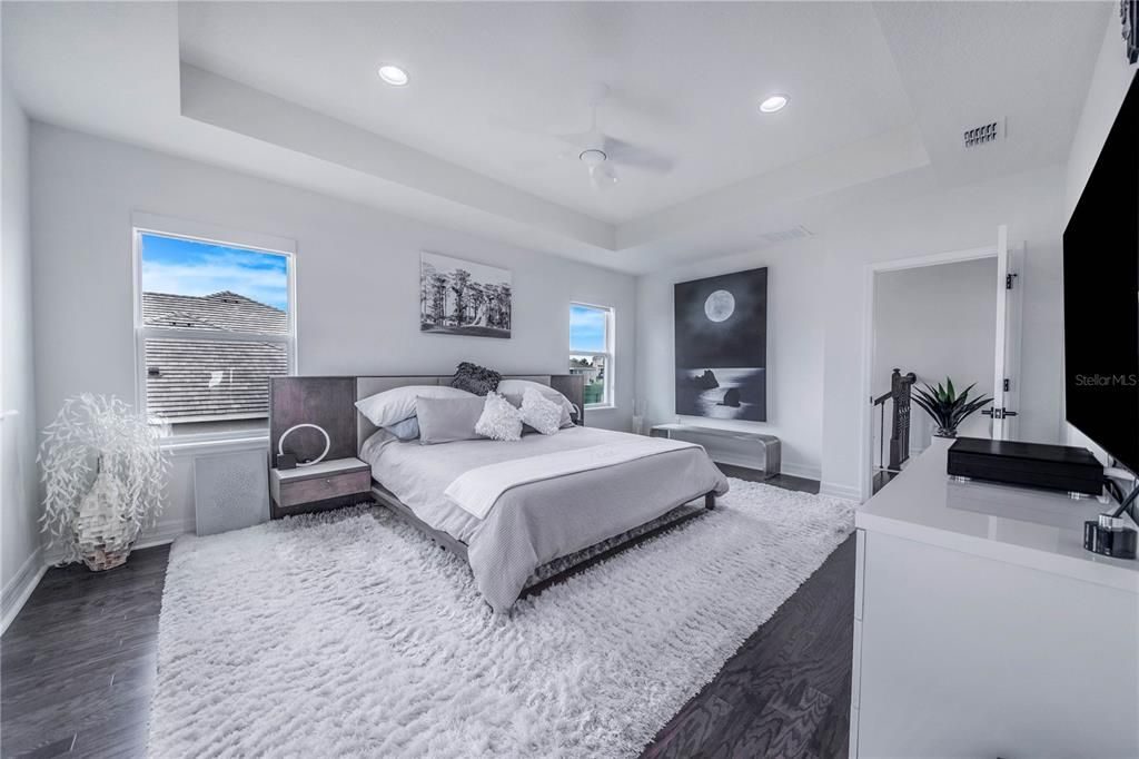 For Sale: $1,199,000 (5 beds, 5 baths, 3416 Square Feet)