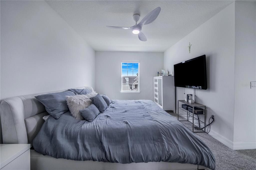 For Sale: $1,199,000 (5 beds, 5 baths, 3416 Square Feet)