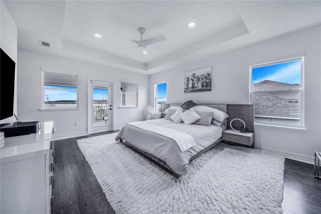 For Sale: $1,199,000 (5 beds, 5 baths, 3416 Square Feet)