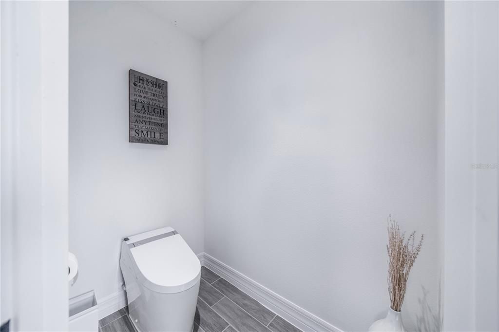 For Sale: $1,199,000 (5 beds, 5 baths, 3416 Square Feet)